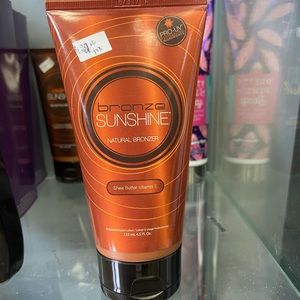 Bronze Sunshine tanning lotion.